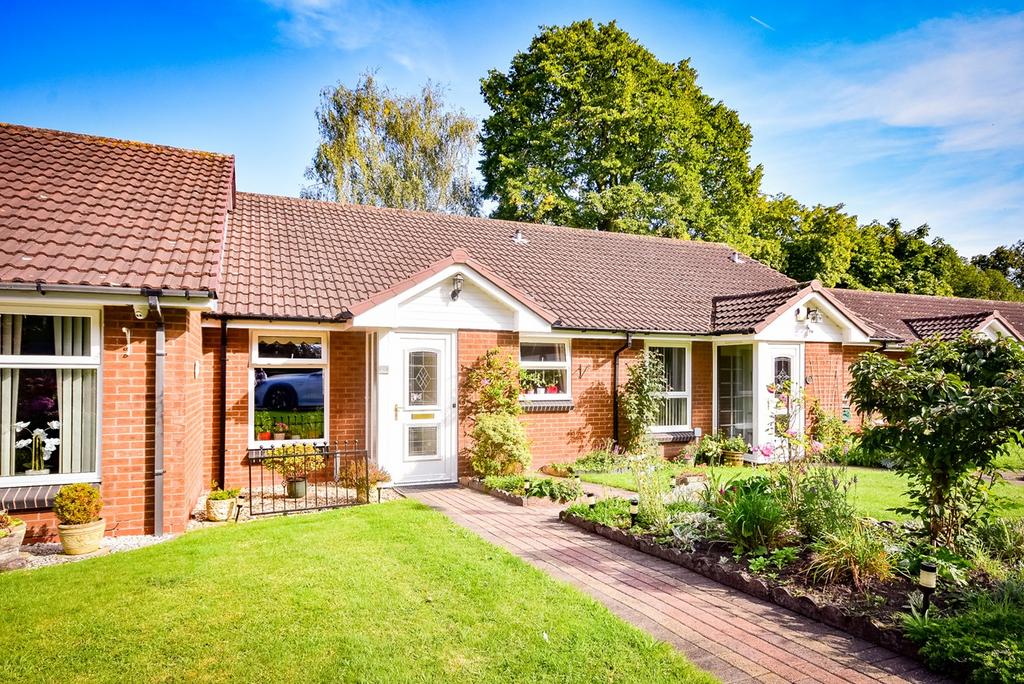 Maryvale Court, Lichfield, WS14 2 bed bungalow for sale £229,950