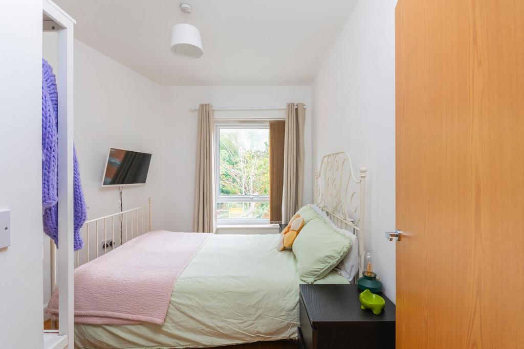 LLIHDAEHSGAN777 - Bedroom F.jpg