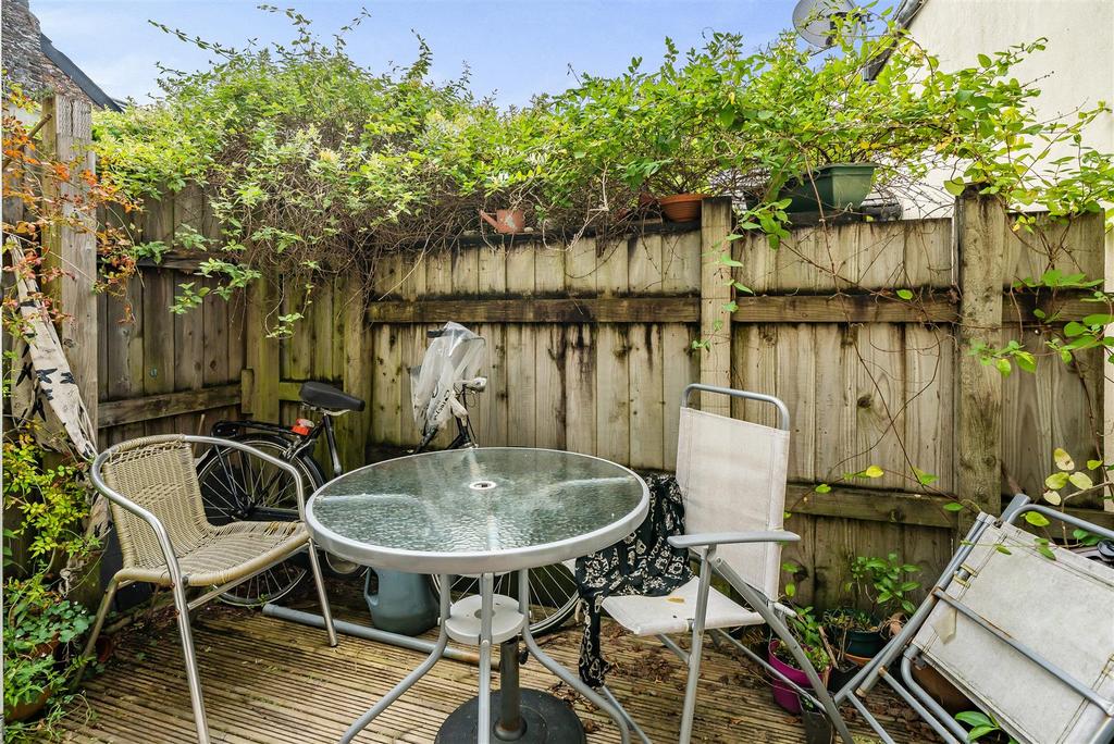 Bridgetown, Totnes 2 bed terraced house for sale £225,000