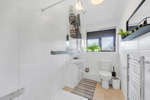 1 Fennel Close, Croydon, CR0 8XS