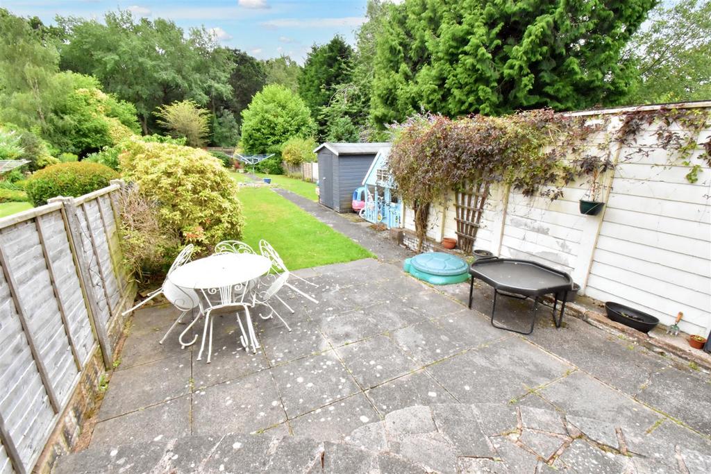 Olton Road, Shirley, Solihull 3 bed semidetached house £310,000