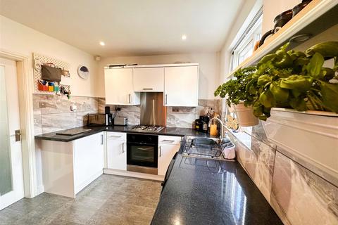 15 Chase Road, Loxley, Sheffield, S6 6RA