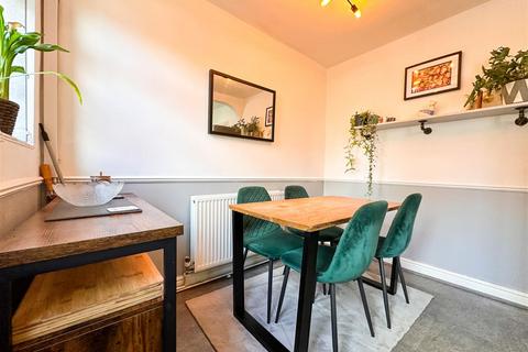 15 Chase Road, Loxley, Sheffield, S6 6RA