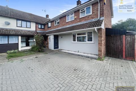 10 Cattawade End, Basildon, SS14 2QQ
