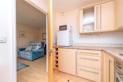 2 bedroom apartment for sale, Finchale Avenue, Priorslee, Telford, Shropshire, TF2