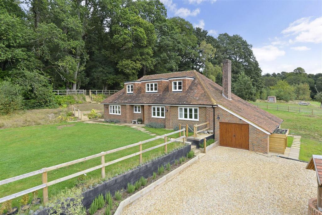 Wormley 4 bed detached house for sale £1,000,000
