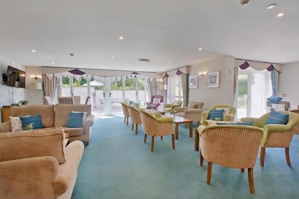 Homeowners Lounge