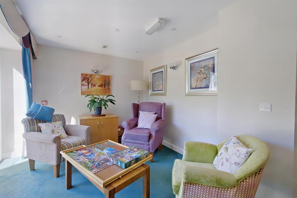 Homeowners Lounge