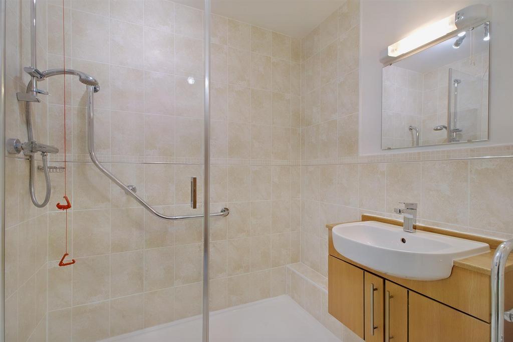 8568646-interior27-800.JPG