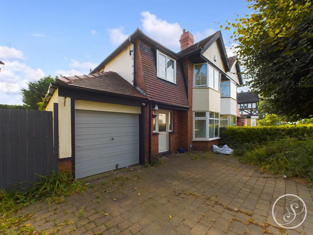Stainburn Drive, Leeds 4 bed semidetached house for sale £375,000