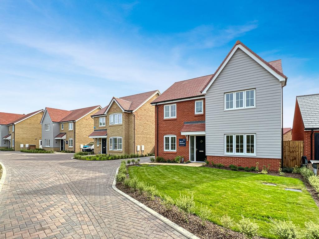 Willow Park, Halstead, CO9 4 bed detached house for sale £519,995