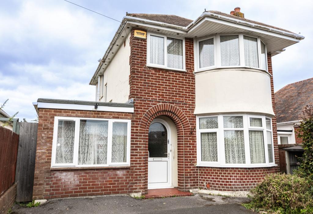 Aberdare Road 4 bed detached house for sale £375,000