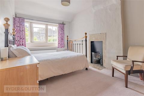 4 bedroom semi-detached house for sale, Far Dene, Kirkburton, Huddersfield, West Yorkshire, HD8