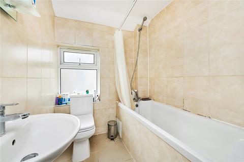 Flat D, 2 Ashurst Gardens, London, SW2 3UH
