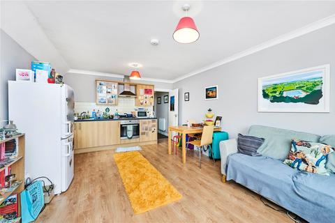 Flat D, 2 Ashurst Gardens, London, SW2 3UH