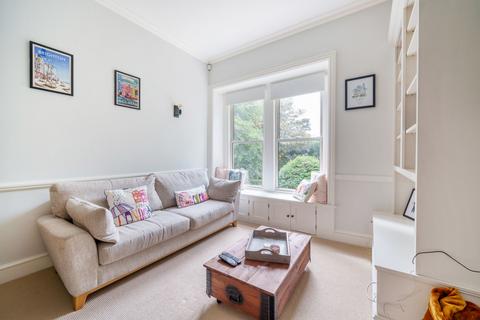 2 bedroom apartment for sale - Queens Road, Weybridge, KT13