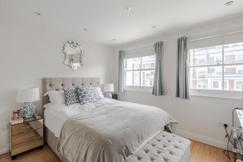 2 bedroom flat for sale, Ladbroke Gardens, Notting Hill, London