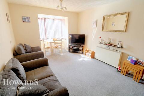 2 bedroom flat for sale - Ravelin House, Great Yarmouth