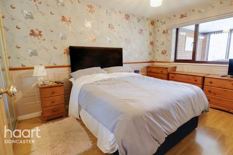 51 Ash Dale Road, Warmsworth, Doncaster, DN4 9NG