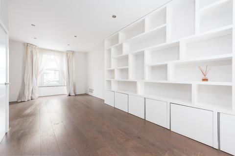 4 bedroom house to rent, Hazelbourne Road, London SW12