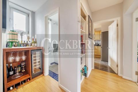 Flat 15, Ingrebourne House Brangbourne Road, Bromley, BR1 4LR