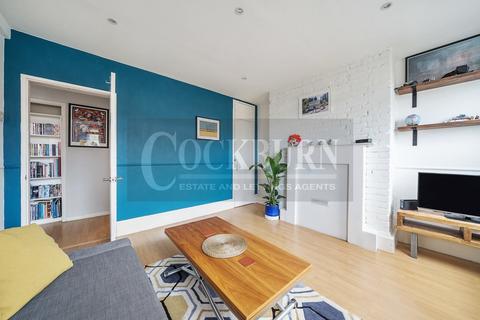 Flat 15, Ingrebourne House Brangbourne Road, Bromley, BR1 4LR