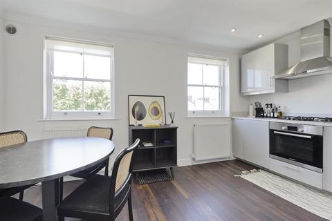 1 bedroom flat for sale, Hereford Road, London, W2