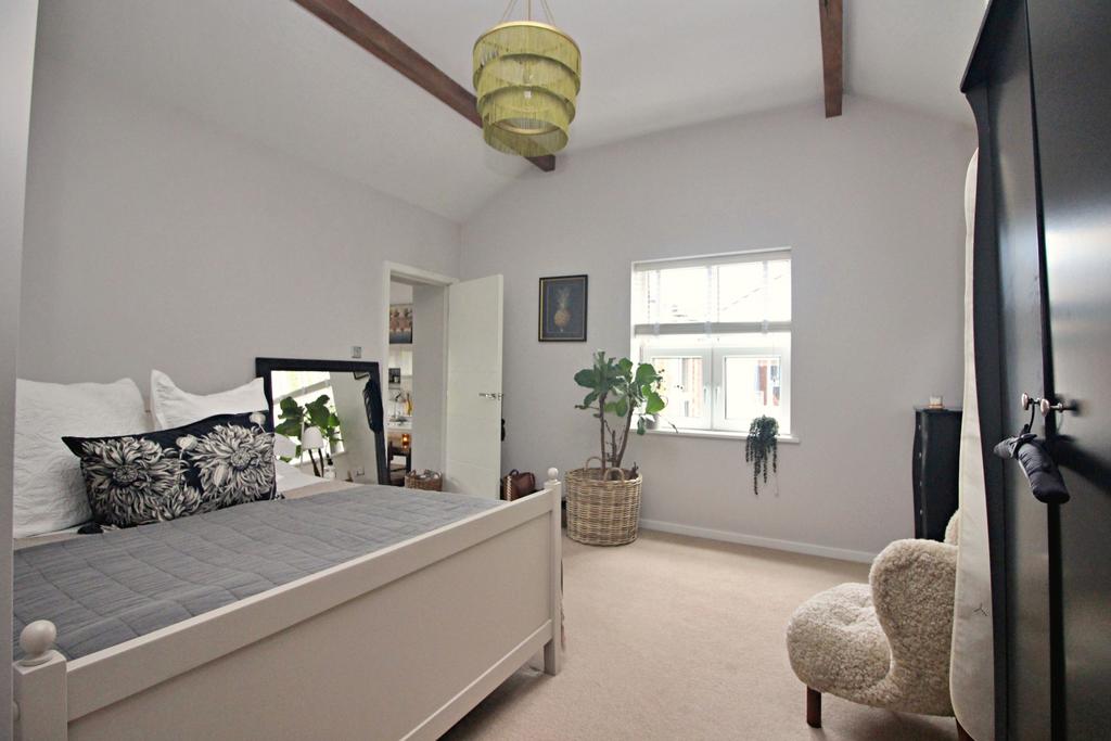 Main Bed2