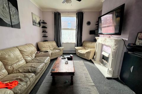 3 bedroom terraced house for sale, Willingham Street, Grimsby, DN32