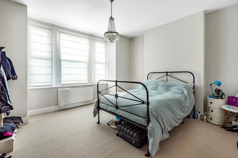 25 Clock House Road, Beckenham, BR3 4JS