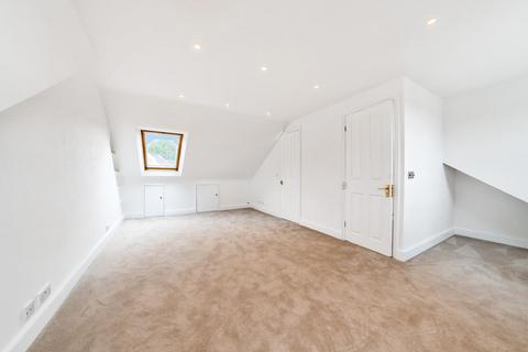 14a Woodside, London, SW19 7AR