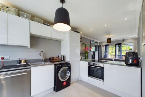 128 Ash Rise, Northampton, NN2 8ST
