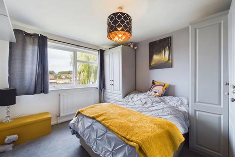 128 Ash Rise, Northampton, NN2 8ST