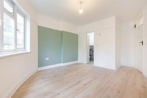 undefined, Selhurst Road, London SE25