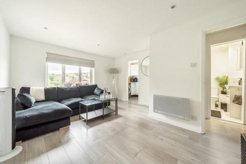 2 bedroom flat for sale, High Wycombe,  Buckinghamshire,  HP13