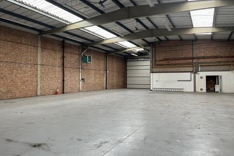 Industrial unit to rent, London W3