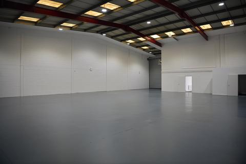 Industrial unit to rent, Kendal Court, London W3