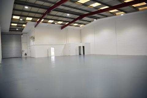 Industrial unit to rent, Kendal Court, London W3