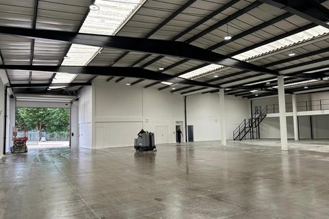 Industrial unit to rent, London W3