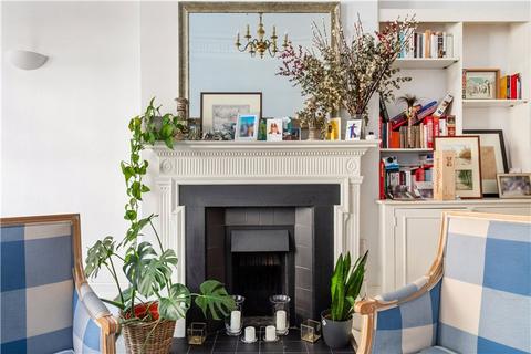 1 bedroom ground floor flat for sale, Rosary Gardens, South Kensington, SW7