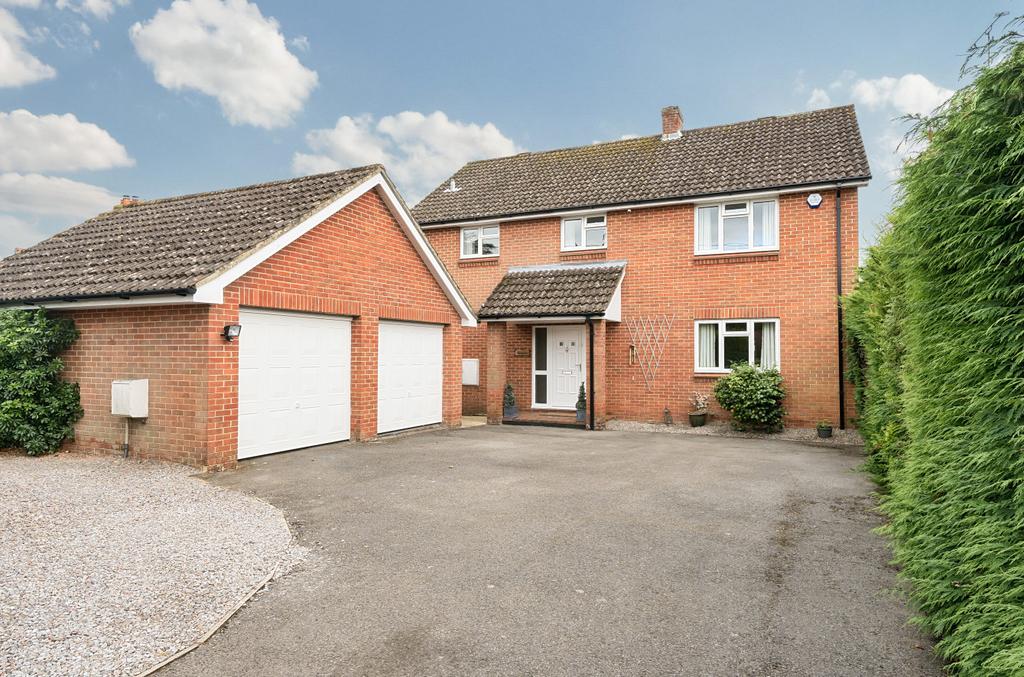Romsey Road, Whiteparish, Salisbury, Wiltshire, SP5 4 bed detached