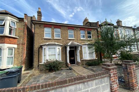 3 bedroom apartment to rent, Whittington Road, London, N22