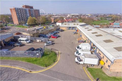 Industrial unit to rent, London NW10