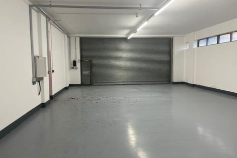 Industrial unit to rent, London W3