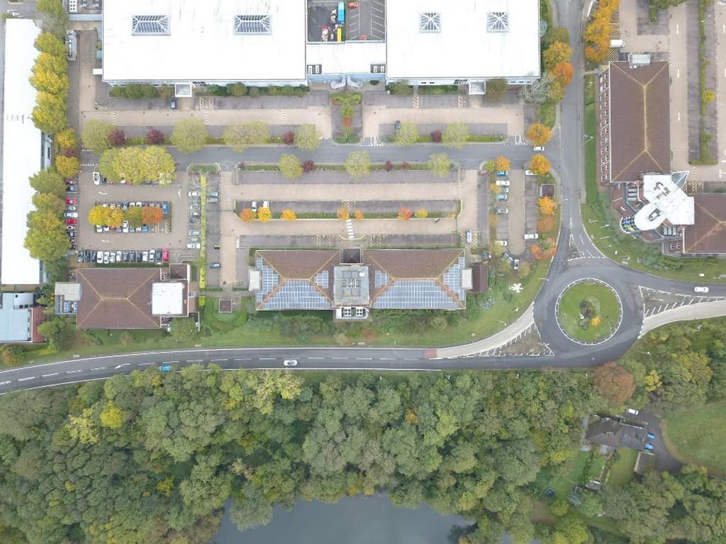 Rickmansworth WD18 Office to rent £9,427 pcm (£2,175 pw)