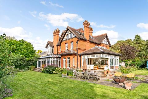 6 bedroom detached house for sale - St Georges Road, Twickenham, TW1