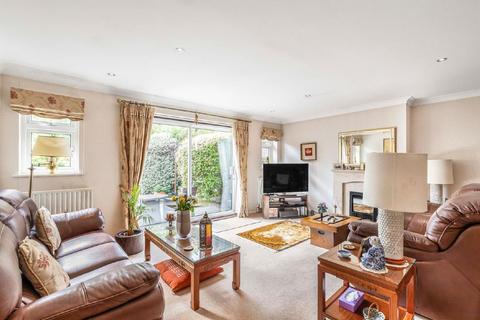 73 Malden Hill, New Malden, KT3 4DS