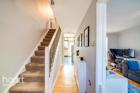 9 Christina Road, Witham, CM8 1NR