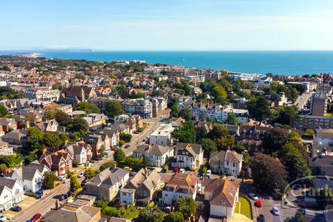 1 bedroom apartment for sale, Beach Walk 3 Gordon Road, Bournemouth, Dorset