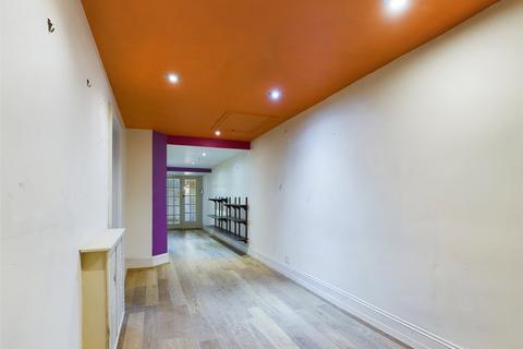 2 bedroom flat for sale, Chichester Terrace, Brighton, East Sussex, BN2